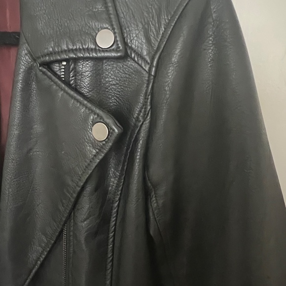 H&M Black Leather Jacket Size 8 - Picture 3 of 4